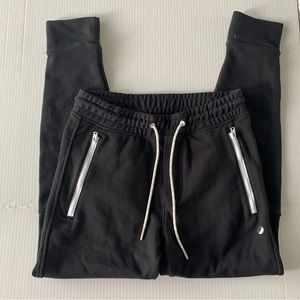 American Eagle - men’s jogger pants